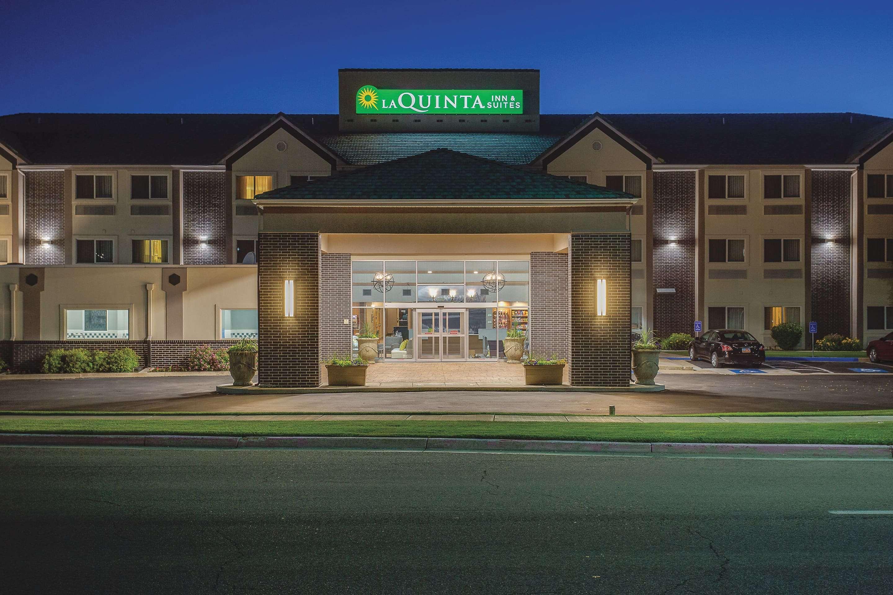 Hotel La Quinta By Wyndham Logan Exterior foto